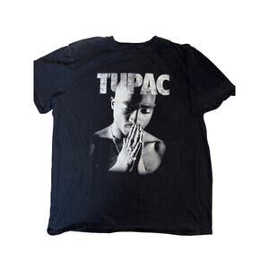 TUPAC graphic tee shirt Size large